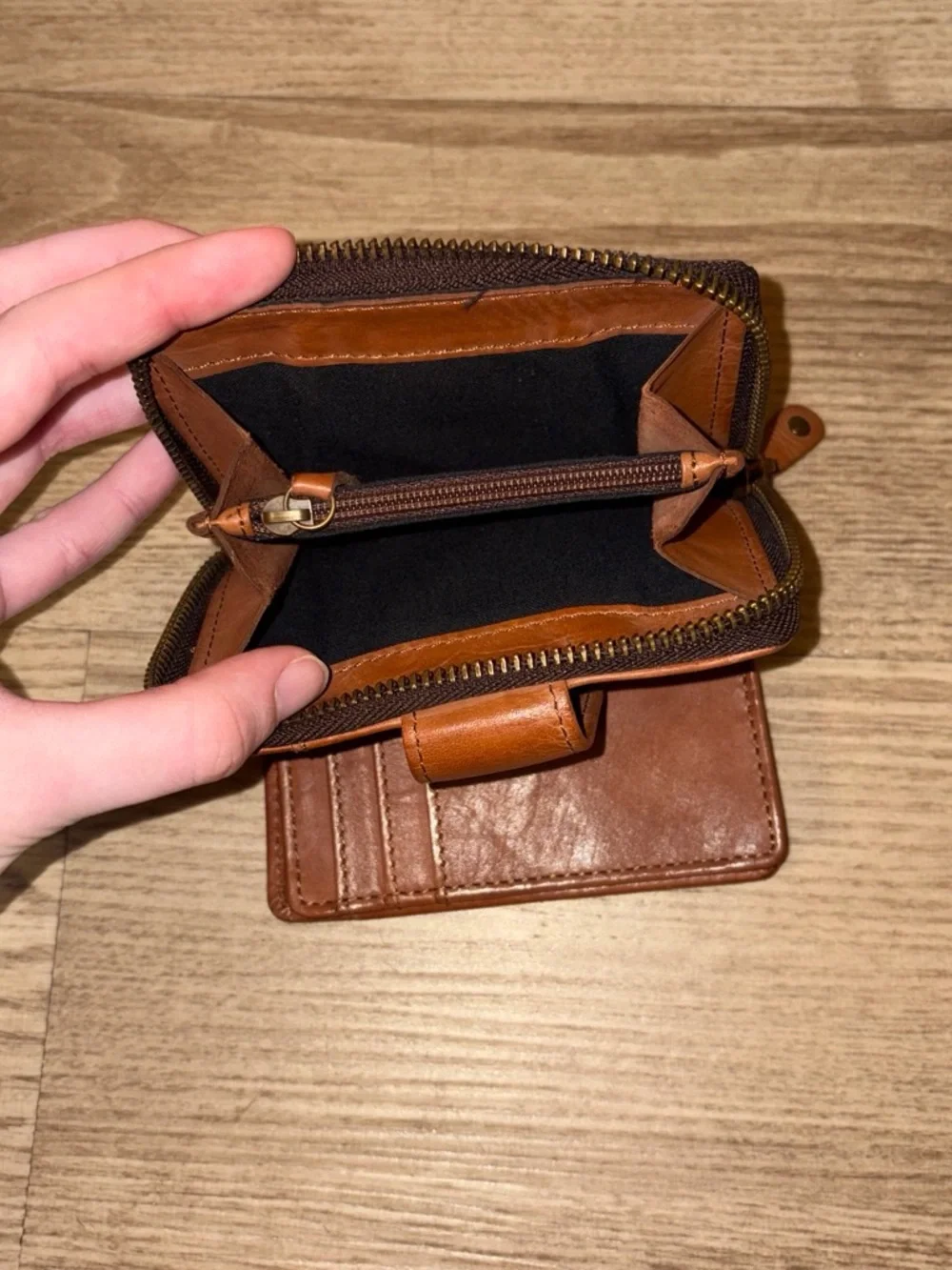 Classic Tan Leather Zip Wallet with Anchor Snap